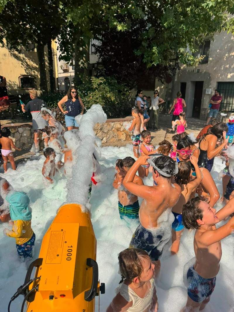 FESTA D'ESCUMA - TOT Atraccions
